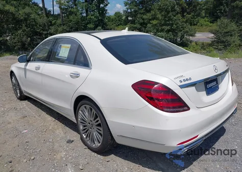 2019 Mercedes-Benz S 560 4Matic z USA, uszkodzony, nr VIN WDDUG8GB7KA458334